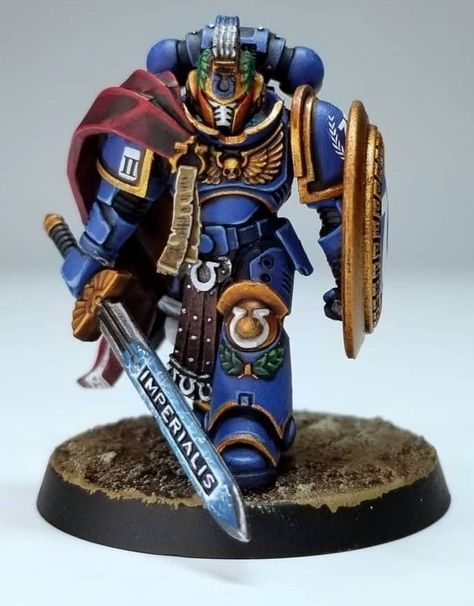 40k Ultramarines, Warhammer 40k Tabletop, Warhammer 40k Space Wolves, Warhammer 40k Figures, Warhammer Figures, Warhammer Paint, Lego Custom Minifigures, Adeptus Astartes, Warhammer 40k Art