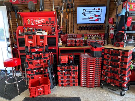 @Milwaukee_Tool_Addict Milwaukee Tools Storage, Tool Organizer Diy, Garages Ideas, Milwaukee Hand Tools, Milwaukee Tool Box, Tool Organization Diy, Van Organization, Tool Cabinets, Garage Systems