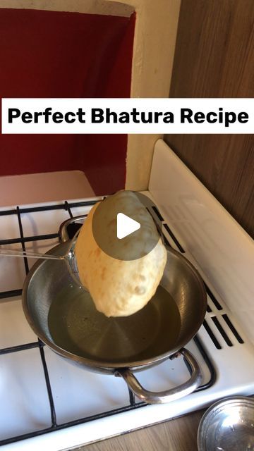 1M views · 11K likes | Anjum’s Dastarkhan on Instagram: "Thanku for 1 M views🙏!Perfect Bhature Recipe!Easy & tasty!Bhature guarantee se fulenge!detailed recipe is in my story…
▶️Ingredients:::
For Bhature::
All purpose flour-2 cups
Wheat flour-1/2 cup
Semolina-1/4 cup
Salt-1tsp
Sugar-1 tsp
Baking powder-1/4 tsp
Baking soda-1/4 tsp
Desi  ghee-1 tbsp
Curd-3 tbsp
Water to knead dough
#bhaturechole #bhature🔥 #reels #reelitfeelit #viral #viralvideos #yummy #lunch #lunchideas" Bhature Recipe, Savory Bakes, Bhatura Recipe, Hebbars Kitchen, Vegetarian Asian, Lunch Recipes Indian, Indian Breads, Recipes With Yeast, Hebbar's Kitchen