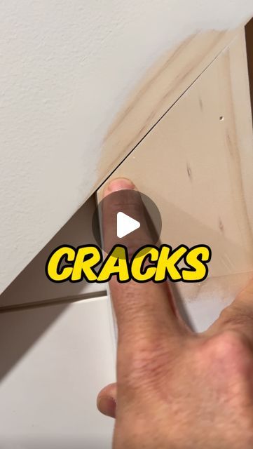 Caulking Tips, Drywall Tools, Diy Construction, Wall Trim, Color Techniques, Diy Home Repair, Diy Tips, Wall Board, Hallway Decorating