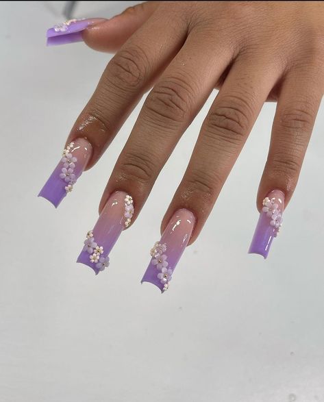 Dark Purple Nails Acrylic, Fresh Nail Art, Lilac Nails Design, Purple Chrome Nails, Spring Nails 2023, Makeup Cleaner, Light Purple Nails, Dark Purple Nails, Fresh Nail