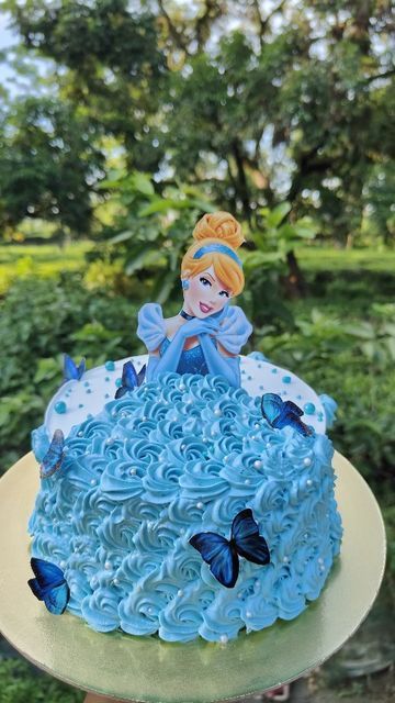 Cinderella Cake Design, Cinderella Princess Cake, Cinderella Cake Designs, Baby 1st Birthday Cake, Cinderella Birthday Cake, Disney Princess Birthday Cakes, 6th Birthday Girls, 6th Birthday Cakes, Cinderella Cake