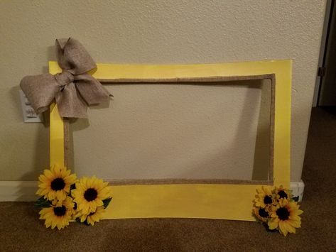 Photo Frame For Party, Party Photo Frame, Sunflower Theme, Yellow Party, Buzzy Bee, Custom Photo Frames, 90's Birthday Party, Autumn Decoration, Stage Decoration