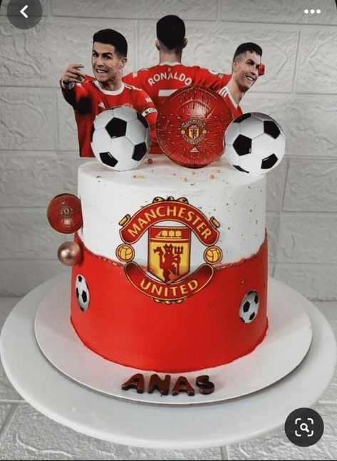 Pastel Cr7, Ronaldo Cake Birthdays, Cristiano Ronaldo Cake Ideas, Ronaldo Theme Cake, Cristiano Ronaldo Birthday Cake, Cristiano Ronaldo Cake, Bolo Do Barcelona, Ronaldo Cake, Cristiano Ronaldo Birthday