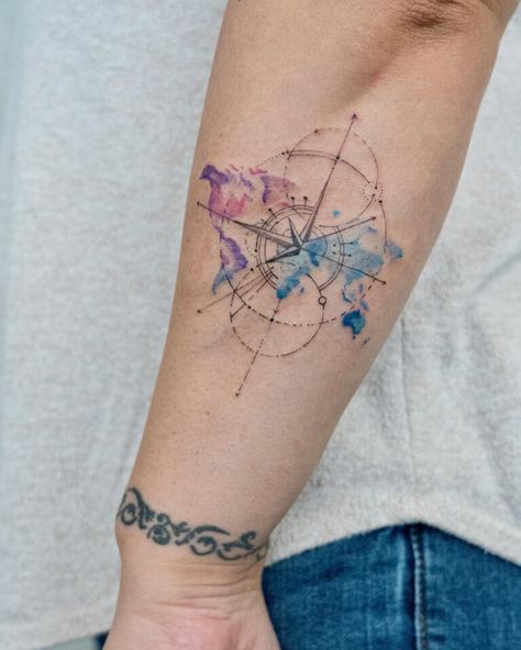 20+ Globe Tattoo Ideas You Have To See To Believe! 18 Outsons Globe Tattoo Ideas, World Globe Tattoos, Globe Tattoo, Globe Tattoos, Compass Tattoo Design, Back Of Neck Tattoo, Compass Design, Lotus Tattoo, Large Tattoos