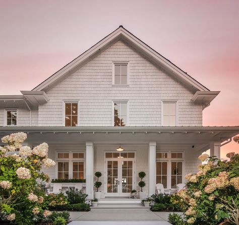 Su Casa Design on Instagram: “Like you stepped into a fairytale, the patio entrance on our @littewhitehouseco farmhouse is just so good it must be too good to be true!⠀…” Upstairs Sunroom, Garage Floor Plans, Hearth Room, Farmhouse Plan, Floor Framing, Farmhouse Exterior, Farmhouse Bedroom, Farmhouse Plans, Great Room