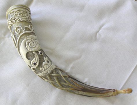 Ale Horn, Horn Instruments, Viking Horn, Viking Drinking Horn, Drinking Horn, Powder Horn, Antler Art, Viking Life, Viking Wedding