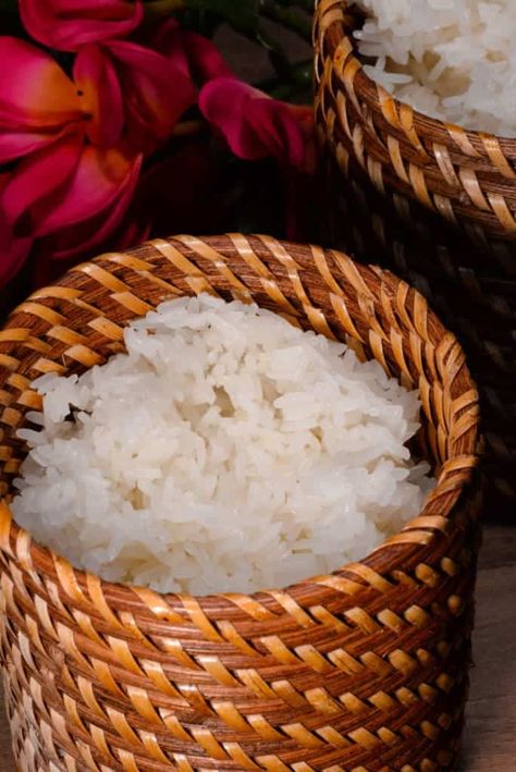 Laotian Sticky Rice (Khao Niew) Sticky Rice Recipe, Hmong Food, Laos Food, Thai Cooking, Thai Dishes, Glutinous Rice, Sticky Rice, Dehydrator Recipes, Noodle Dishes