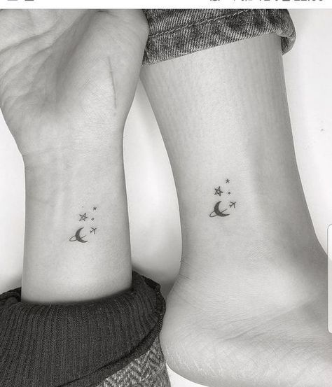 Foot Tattoo Placement, Tattoo Ideas Foot, Small Bff Tattoos, Foot Tattoo Ideas, Foot Tattoo Designs, Small Foot Tattoos, Tattoos Cute, Tattoo Foot, Airplane Tattoos