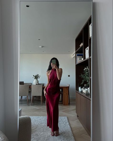 Burgundy Wedding Guest Dress, Silk Dress Maxi, Long Dress Formal, Silk Dresses Outfit, Pure Silk Dress, Formal Maxi Dress, Lime Color, Maxi Dress Outfit, That Dress