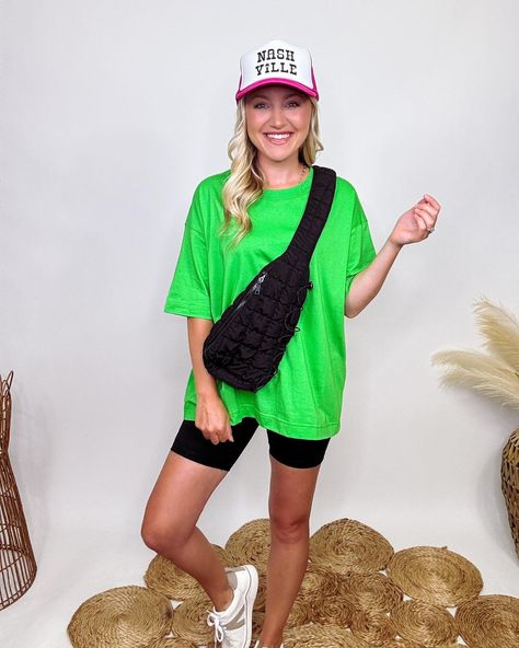 Introducing your new favorite casual statement piece – the Neon Green Short Sleeve Oversized T-Shirt! 💚 This oversized tee makes for the best travel outfit, errand running look and just the cutest casual comfy outfit. 😍 #traveloutfit #travelootd #greentee #casualstyle Casual Comfy Outfit, Neon Green Shorts, Comfy Outfit, Gym Outfits, Meeting Friends, Picture This, Green Shorts, Oversized T Shirt, Short Sleeved Sweaters