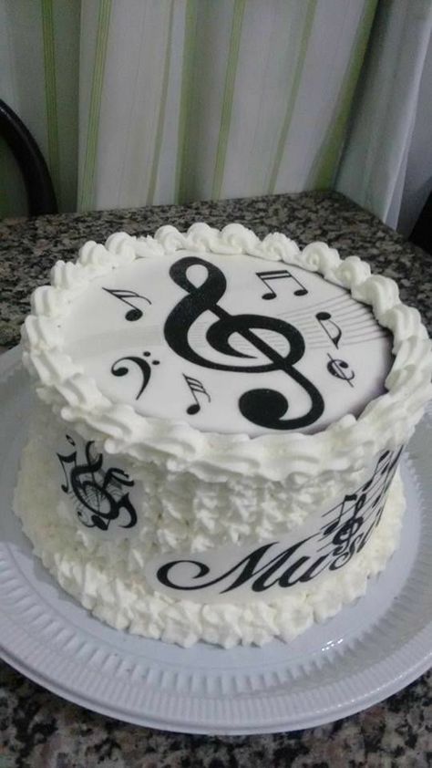 Music Cake Ideas, Music Birthday Cakes, Music Note Cake, Bolo Musical, Music Themed Cakes, Piano Cakes, Music Cakes, Music Cake, Birthday Cakes For Men