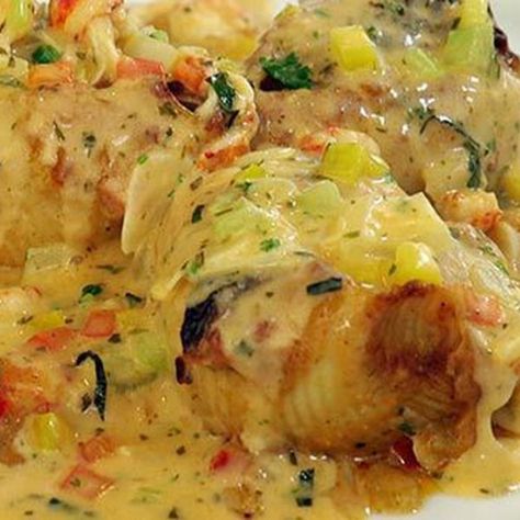 Crawfish Stuffed Pasta Shells Shell Pasta Recipes, Crawfish Recipes, Jumbo Pasta Shells, Stuffed Pasta, Pasta Shells, Stuffed Shells Recipe, Italian Bread, Stuffed Pasta Shells, Minced Onion