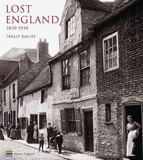 Lost England – photographs from 1870 to 1930 Oliver Musical, Edwardian England, Lost Photos, Blithe Spirit, Castle Howard, Victorian England, City Photos, Lost Images, Old Images