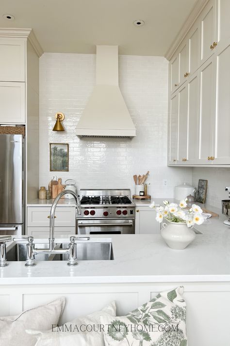 Choosing a Breakfast Nook over a Peninsula | Emma Courtney Home Kitchen Cabinets Benjamin Moore, Cream Colored Kitchens, Cream Colored Kitchen Cabinets, Cream Kitchen Cabinets, Design My Kitchen, Ikea Kitchen Cabinets, Cream Kitchen, Kitchen Planner, Timeless Kitchen