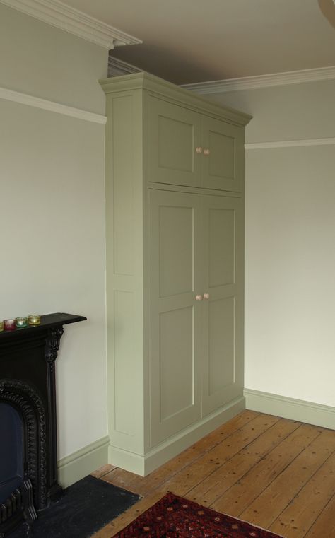 Built In Shaker Wardrobes, Farmhouse Fitted Wardrobes, Built In Wardrobe Ideas Cottage, Shaker Style Alcove Cupboards, Fitted Wardrobes Victorian Bedroom, Built In Wardrobe Ideas Victorian House, Victorian Alcove Wardrobe, Traditional Built In Wardrobes, Wooden Fitted Wardrobes