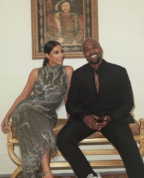 Kim K Makeup, Kim Kardashian Makeup, Kanye West And Kim, Kim Kardashian Kanye West, Kim And Kanye, Couple Fits, Kim K Style, Kim Kardashian And Kanye, Kardashian Family