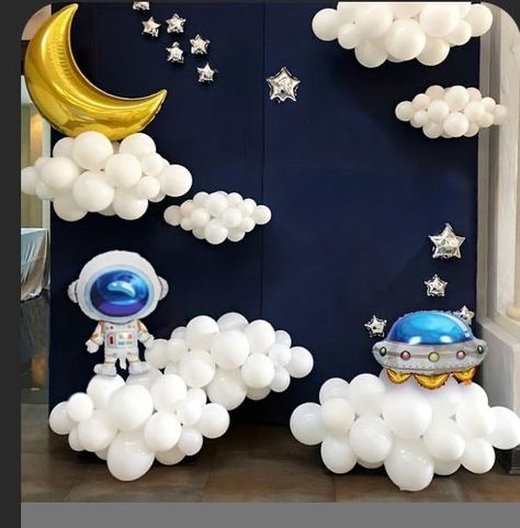 Outer Space Theme Party, Classroom Arrangement, Astronaut Party, Two The Moon, Boys 1st Birthday Party Ideas, Astronaut Birthday, Space Theme Party, Outer Space Party, Outer Space Theme