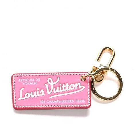 Louis Vuitton Bag Charm Key Holder World Tour BB Pink/White Louis Vuitton Wallets, White Louis Vuitton Bag, Preppy Keychain, Cute Key Holder, Keys Aesthetic, Pink Wallets, Bag Tour, Designer Keychain, Preppy Accessories