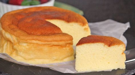 Fluffy Yogurt Cake, Fluffy Yogurt, Yogurt Cake Recipe, Lemon Bread, Greek Yogurt Recipes, Yogurt Cake, Gluten Free Cake, Yogurt Recipes, Gluten Free Cakes