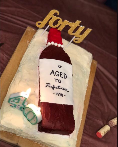 Red Wine bottle shaped 40th cake..super fun and easy to make. Wine Cakes, Birthday Cake Wine, Wine Bottle Cake, Wine Cake, 40th Cake, Bottle Cake, 60th Birthday Cakes, Funny Birthday Cakes, Red Wine Bottle