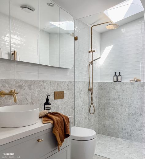 White Terrazzo Bathroom, V Profile, Terrazzo Bathroom, White Grout, Miami Interior Design, Timber Vanity, Bright Bathroom, Bathroom Gallery, Design Miami