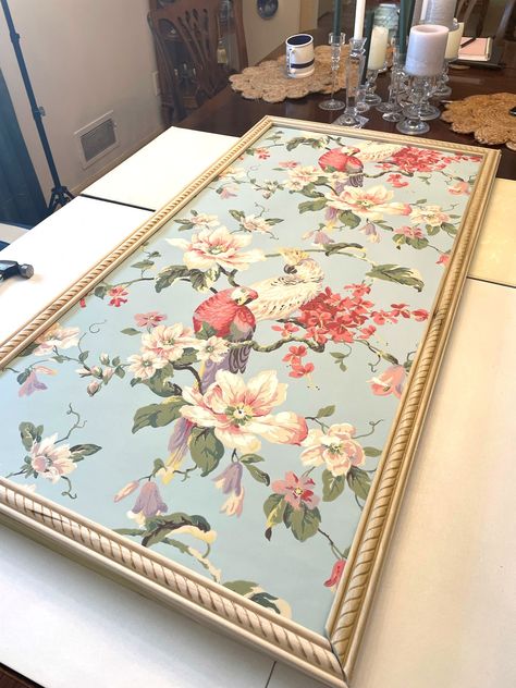 DIY Wallpaper Panels Wallpaper Panels Dining Room, Chinoiserie Office Ideas, Wallpaper Borders Ideas, Framed Wallpaper Living Room, Framed Wallpaper Panels Dining Room, Diy Wallpaper Panels, Framed Wallpaper Panels Bedroom, Leftover Wallpaper Ideas, Diy Chinoiserie Panels