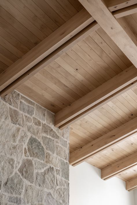 McGee Spec House - Killowen Construction Vertical Vs Horizontal, Wood Samples, Spec House, Cedar Siding, Ceiling Detail, Ceiling Treatments, Wood Sample, Grand Designs, Wood Ceilings