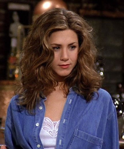 "Friends" has been hiding this subtlety from you... Estilo Rachel Green, Rachel Green Hair, 90s Haircuts, Rachel Green Friends, Rachel Green Style, Rachel Green Outfits, Rachel Friends, Jennifer Aniston Hair, Jenifer Aniston