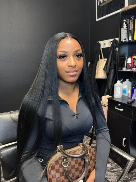 No Edge Wig Install, Straight Middle Part Wig, Laid Hairstyles, Long Weaves, Sew In Wig, Classy Hairstyles, Wig Install, Quick Weave Hairstyles, Basket Vintage