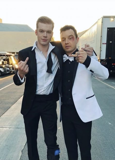 Matching Shameless Pfps, Mickey And Ian Matching Pfps, Gallavich Icons, Ian And Mickey Shameless, Gallavich Matching Icons, Ian And Mikey, Mickey And Ian Shameless, Ian X Mickey, Shameless Mickey