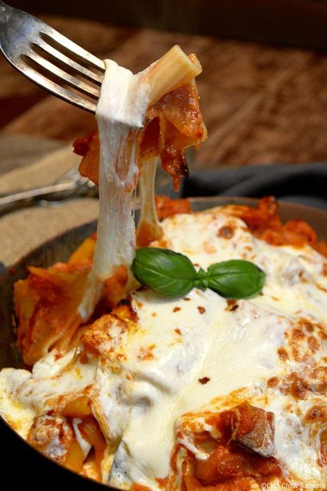 Baked Pasta Casserole, Eggplant Parmesan Recipe, Autumn Recipes Vegetarian, Eggplant Recipes Parmesan, Baked Rigatoni, Homemade Pasta Recipe, Creamy Parmesan Sauce, Parmesan Recipe, Rigatoni Pasta