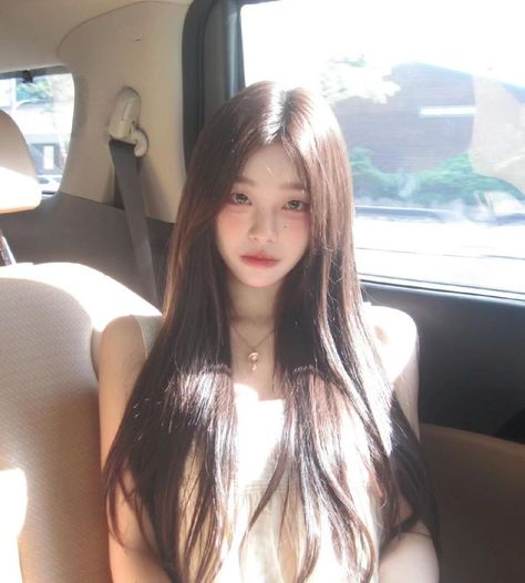 Instagram Asian Brown Hair, Brown Hair Korean, Girl With Brown Hair, Japanese Makeup, Uzzlang Girl, Dye My Hair, Long Hair Girl, Asian Hair, Asian Makeup