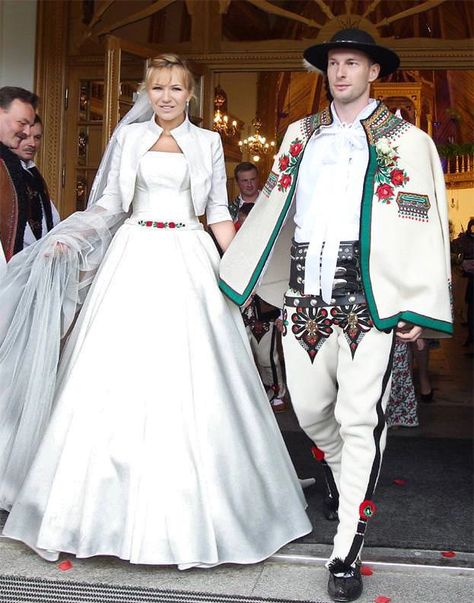 Traditional Wedding of Polish Highlanders - Imgur Traditional Polish Wedding, Polish Wedding Traditions, Polish Wedding, Wedding Traditions, Inspo Board, Traditional Wedding, Future Wedding, Wedding Inspo, Quick Saves