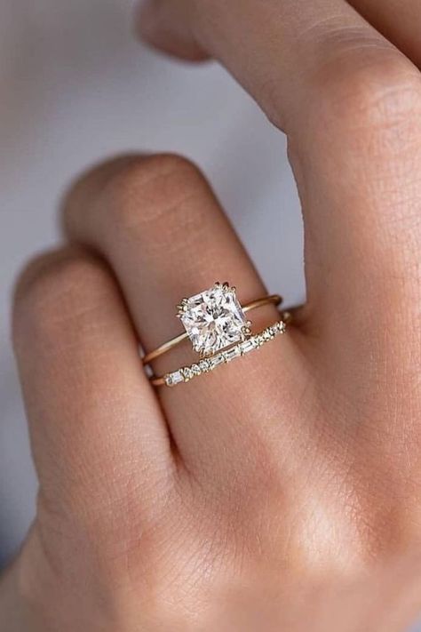 Halo Engagement Ring Sets, Cute Engagement Rings, Future Engagement Rings, Princess Cut Engagement Rings, Dream Engagement Rings, Beautiful Engagement Rings, Elegant Designs, Moissanite Wedding Bands, Halo Engagement Rings