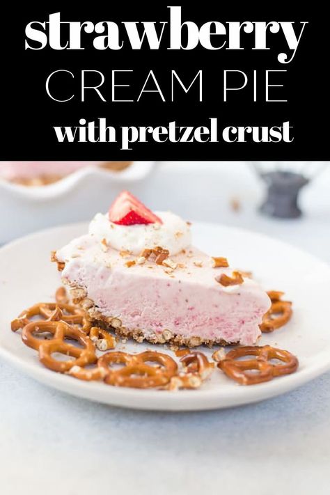 Pie With Pretzel Crust, Strawberry Jello Dessert, Chocolate Strawberry Shortcake, Strawberry Cream Pie, Pretzel Pie, Snickers Salad, Strawberry Layer Cakes, Pretzel Desserts, Strawberry Cheesecake Bars