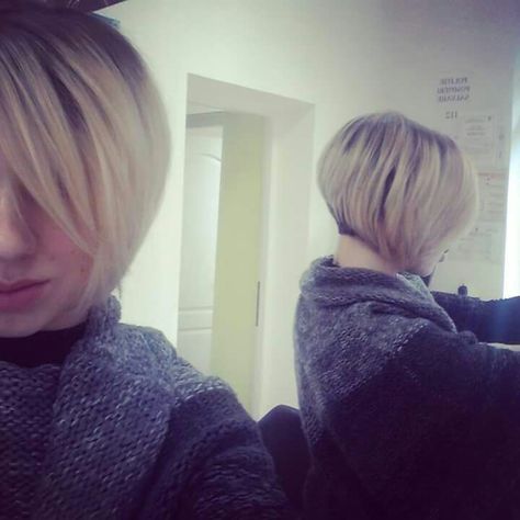 Layered blonde bob Blonde Bob Back View, Layered Blonde Bob, Bob Back View, Layered Blonde, Blonde Bobs, Back View, Blonde Bob, Resident Evil, Blonde