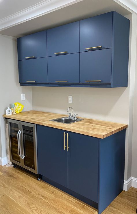 Ikea Wet Bar, Wet Kitchen Design, Small Wet Bar Ideas, Basement Wet Bar Ideas, Small Wet Bar, Wet Bar Cabinets, Wet Bar Basement, Wet Kitchen, Basement Wet Bar