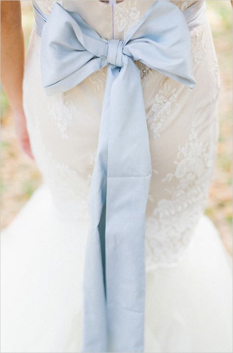 Gold Wedding Inspiration, Blue Wedding Inspiration, Light Blue Wedding, Boda Mexicana, Something Blue Wedding, Blue Themed Wedding, Wedding Colors Blue, Lace Dress Vintage, Dusty Blue Weddings