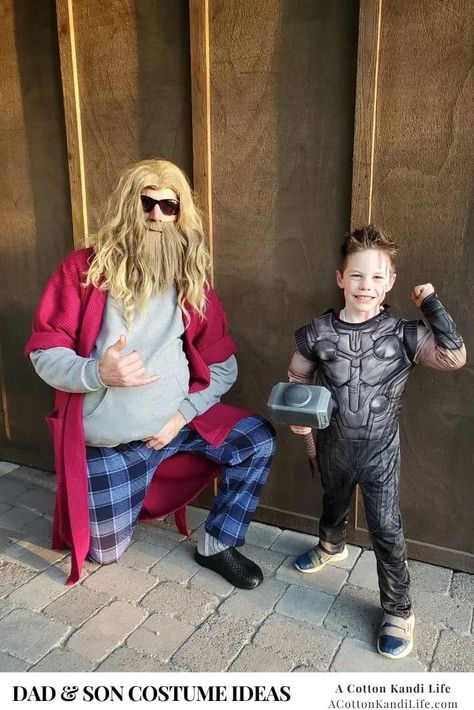 Avenger Costume, Avengers Family Costumes, Thor Family Costumes, Thor Costumes, Father Son Halloween Costumes, Super Hero Training, Hulk Costume, Thor Costume, Black Widow Costume