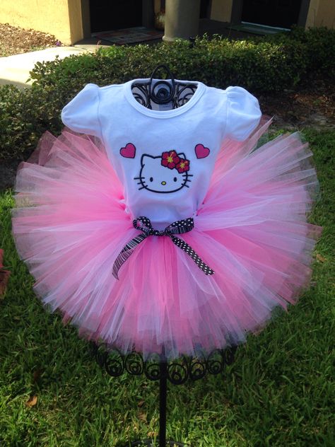 Hello Kitty Party Outfit, Hello Kitty Costume Diy, Hello Kitty Birthday Shirt Ideas, Hello Kitty 1st Bday Theme, Hello Kitty Tutu, Tutu Diy, Diy Tutu Dress, Diy Hello Kitty, Kitty Theme