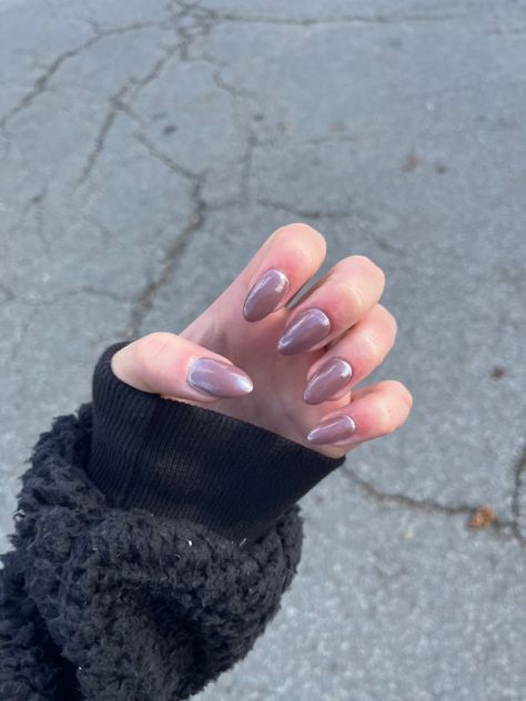 Mauve Glazed Donut Nails, Hailey Bieber Chocolate Glazed Donut Nails, Chocolate Glazed Doughnut Nails, Nail Inspo Hailey Bieber, Glazed Donuts Nails, Chocolate Glazed Nails, Chocolate Glazed Donut Nails, Glazed Doughnut Nails, Chocolate Glazed Donut