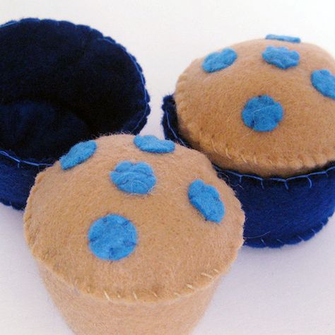 Blueberry Muffins Felt Play Food | My own original design wi… | Flickr Felt Blueberry, Natural Baby Toys, Felt Food Diy, Felt Food Patterns, Felt Play Food, Green Toys, Wooden Baby Toys, Natural Toys, Blueberry Muffins