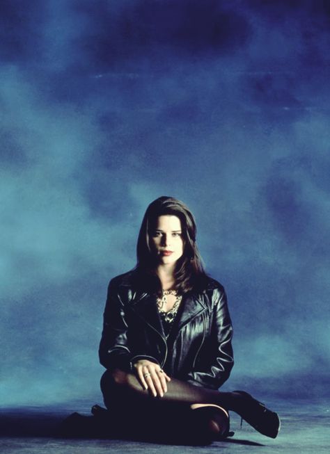 neve campbell in 'the craft' Witch Fancy Dress, The Craft 1996, The Craft Movie, Neve Campbell, Teen Witch, 90s Goth, Scary Movies, The Craft, Horror Films