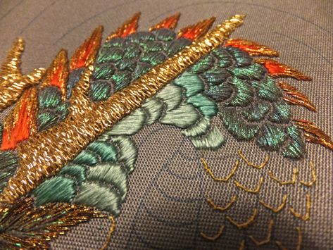 DSCF3071 Dragon Scale Embroidery, Embroidery Scales, Dragon Design Art, Scale Embroidery, Fantasy Embroidery, Embroidery Texture, Silk Colors, Embroidered Dragon, Dragon Embroidery