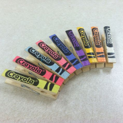 Clothes pins with crayon wrapper front. Perfect for hanging things in the art room. Art Room Classroom, Crayon Classroom, Crayon Themed Classroom, Home Daycare Ideas, Preschool Rooms, Matching Colours, School Room, Classroom Setup, Classroom Setting