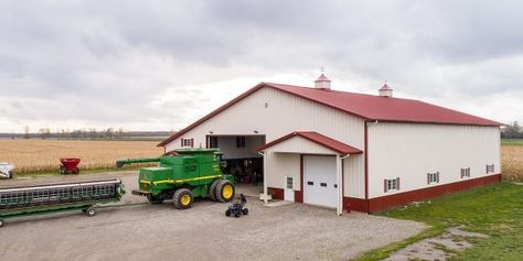 Robert's Farm Shop Hidden Basement, Outbuilding Ideas, Rv Port, Shop With Living Quarters, Farm Garage, Gym Basement, Work Shop Ideas, Training Grounds, Home Gym Basement