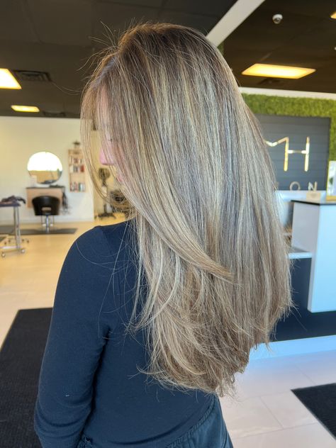 Cool Blonde Hair Colour, Blonde Toner, Cool Blonde Hair, Warm Blonde, Cool Blonde, Hair Color Techniques, Color Techniques, Colored Highlights, Medium Length Hair Cuts