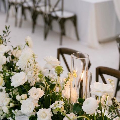 Angelina Colhouer - Florida Wedding Planner on Instagram: "Classic Black and White… . Photography: @hunterryanphoto  Planning and Design: @theapostolicwife  Florals: @nandinagrove  Rental Design: @oakandashevents  Stationery: @klmcalligraphyanddesign   Will your wedding flowers be white & greenery?!" Greenery And Black Wedding, April 4, Rectangle Table, Florida Wedding, Black Wedding, White Photography, Table Design, Floral Wedding, Classic Black