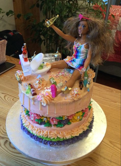 Vomiting barbie cake Barbie Vomit Cake, Cupcakes Barbie, 21st Bday Ideas, 26th Birthday, Barbie Cake, Birthday Cake Decorating, Bday Ideas, Barbie Doll, Cake Ideas